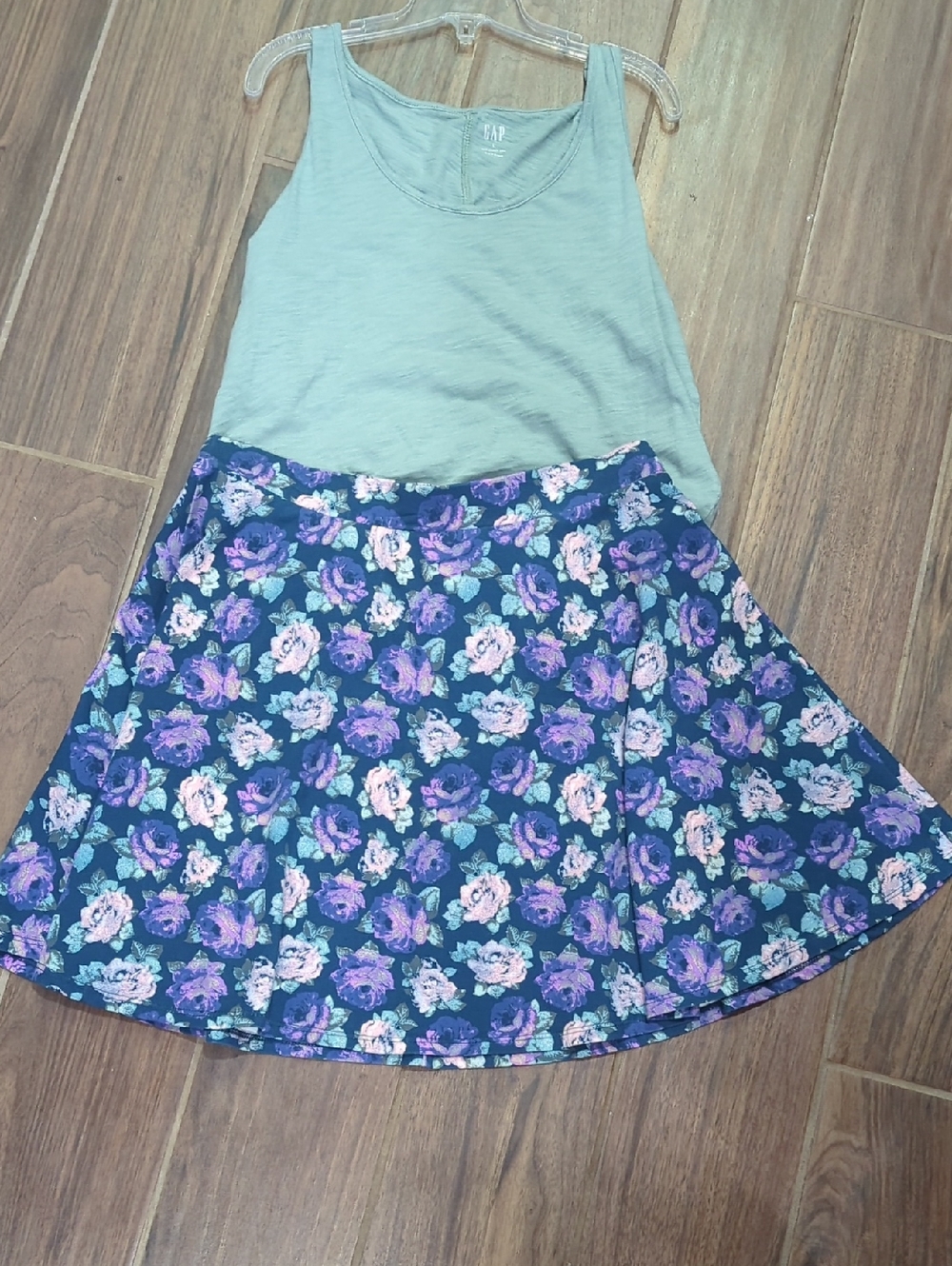 Mossimo brand floral print skirt & Gap Tank large